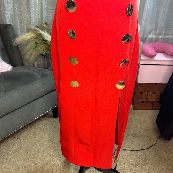 Red Button Detail Front Slit Zara Skirt - New - Picture 2 of 5